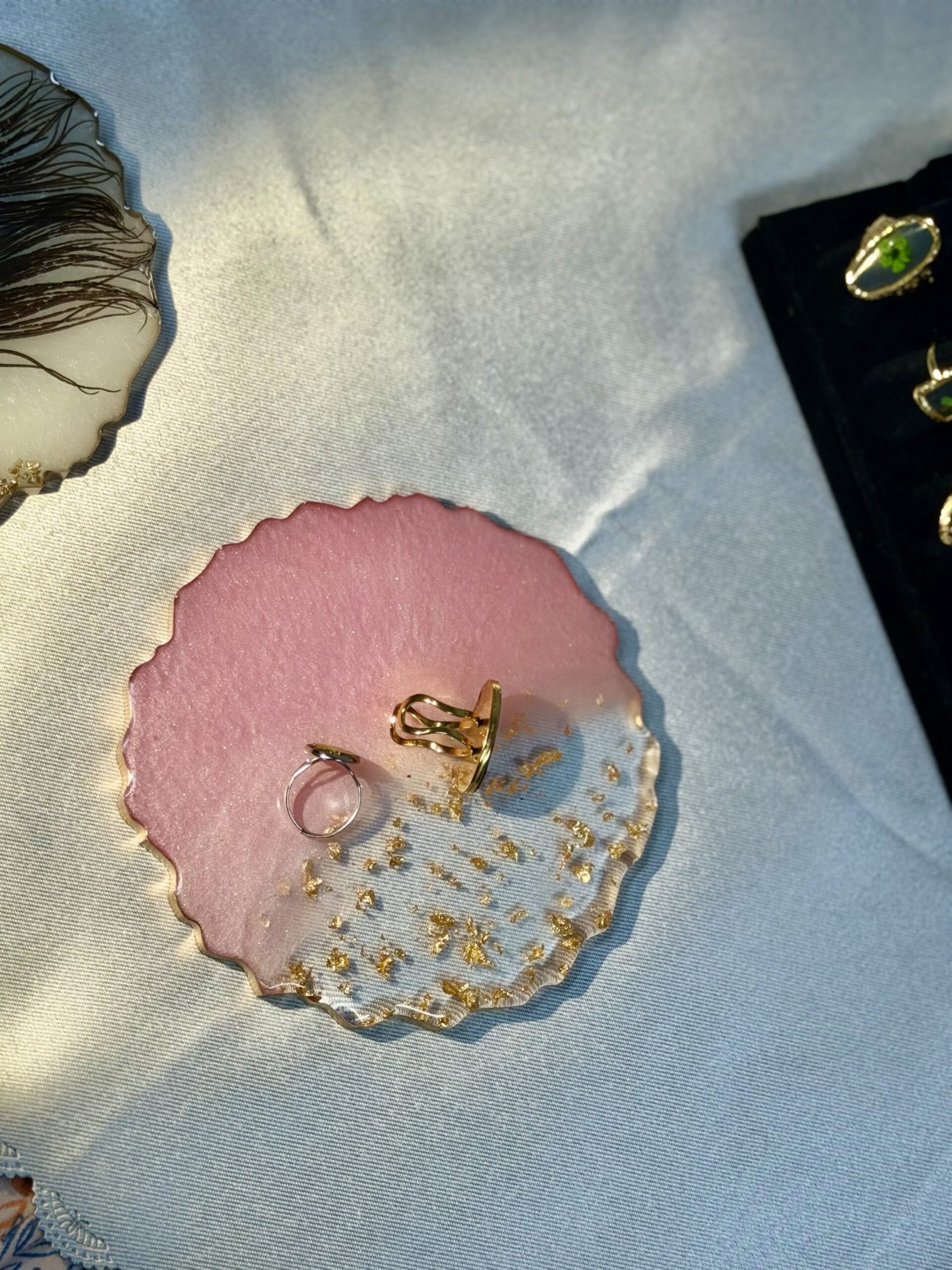 Pink Whisper Resin Coaster – Blush Ombre with Gold Foil & Glossy Finish (4 pieces Set) - Image 4