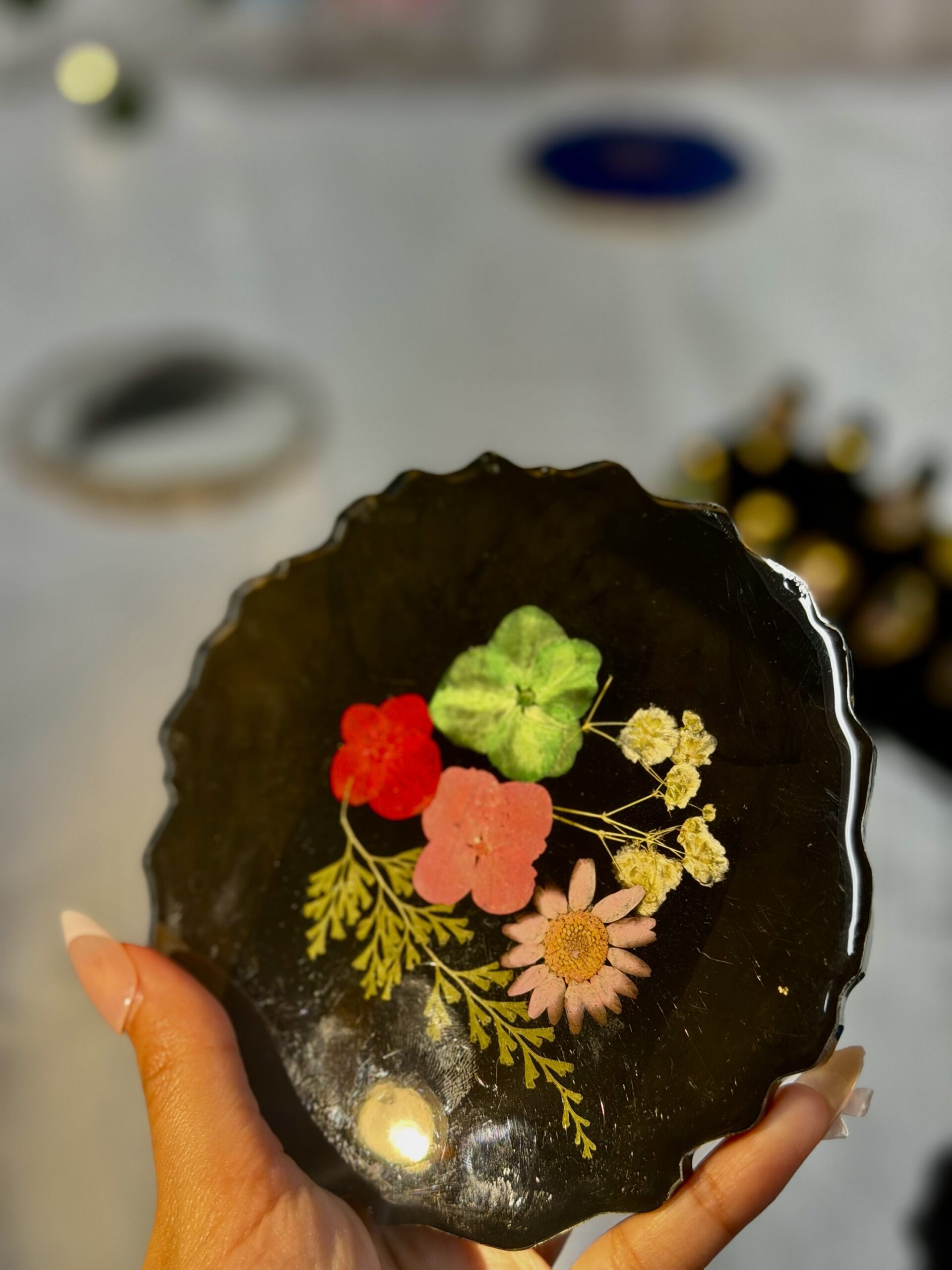 Midnight Bloom Resin Coaster – Black Base with Real Pressed Flowers (2 Pieces Set) - Image 2