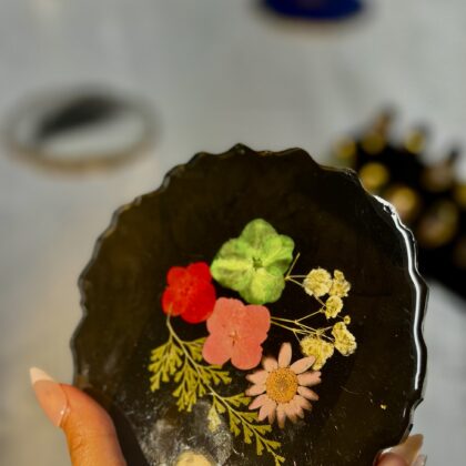 Midnight Bloom Resin Coaster – Black Base with Real Pressed Flowers (4 Pieces Set)
