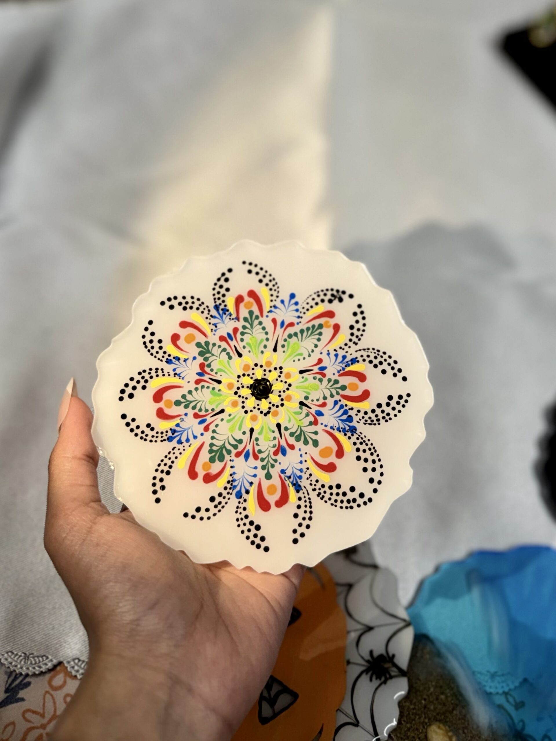 Mandala resin coaster-White - Image 3